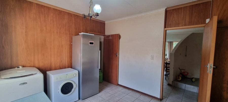 3 Bedroom Property for Sale in Langenhovenpark Free State